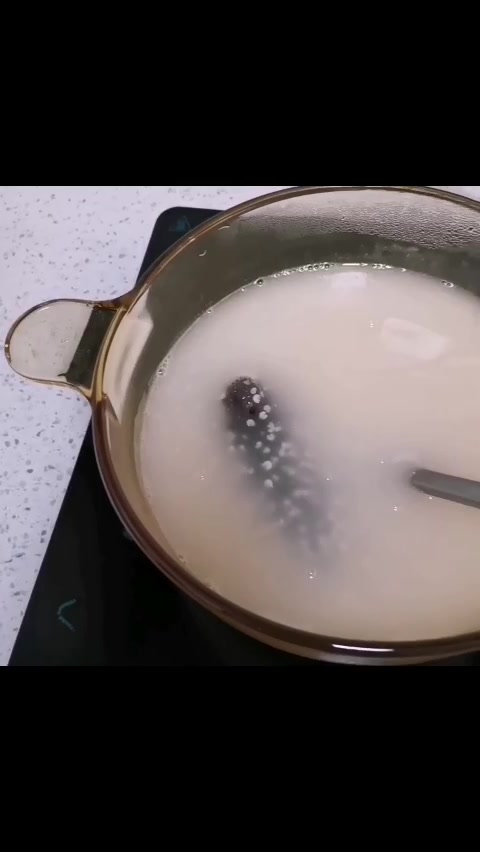 营养价值很高的美食早餐——海参小米粥,快来看看怎么做!