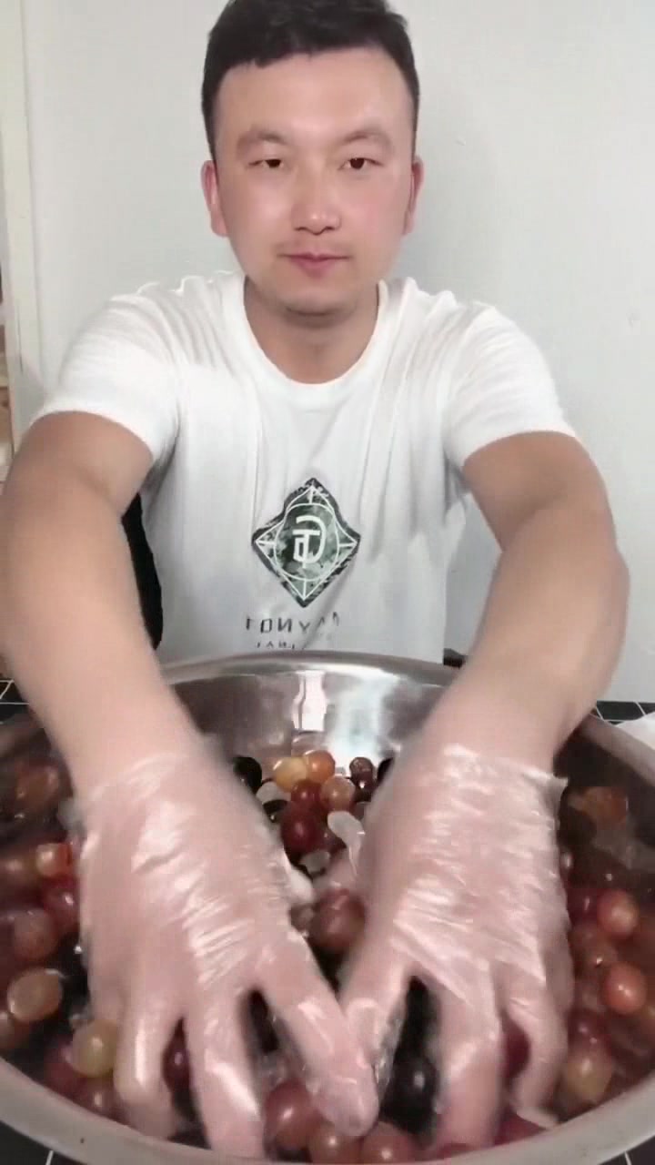 纯手工葡萄酒做法,爽口无添加,美容养颜,你学会了吗?