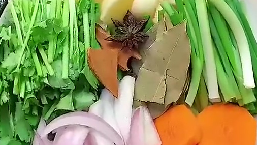 【自制辣椒酱】四川美食味道比老干妈还要好吃,无辣不欢的朋友们可千万要收好!
