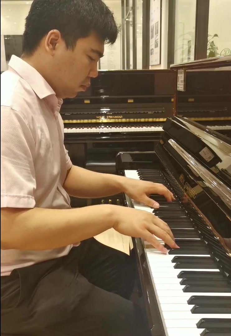 网上很火的歌曲,《牛奶面包》,温柔的旋律听得我想睡觉