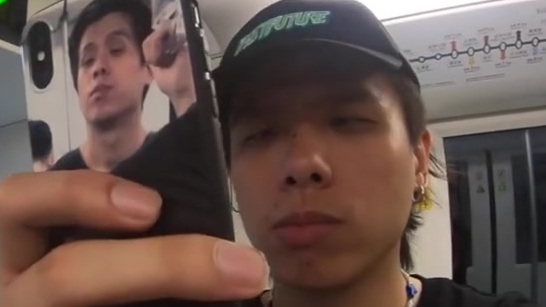 老娘买了件JKS,但老娘不穿!