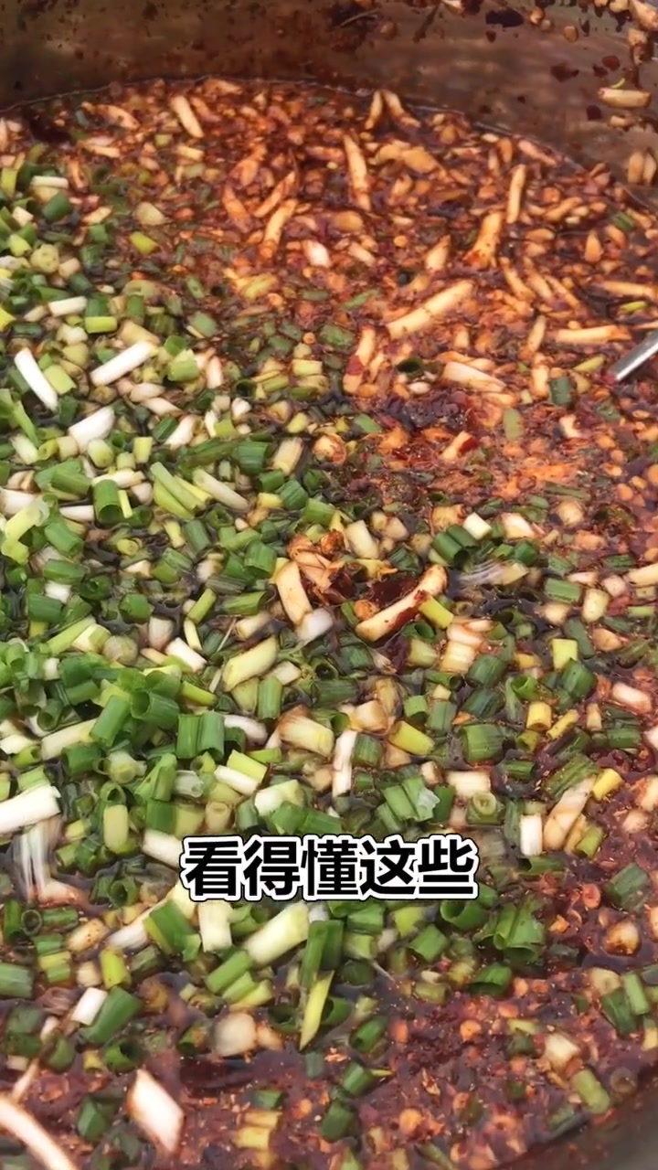 只有贵州人才知道的美食,看完鱼腥草的那一刻,我是吃不下去