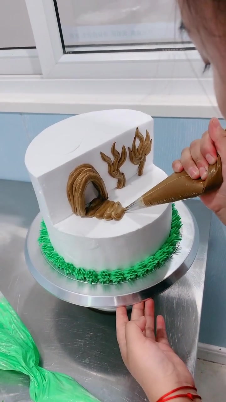 熊大熊二主题系列蛋糕,看着太逼真了,适合宝宝的样式哦