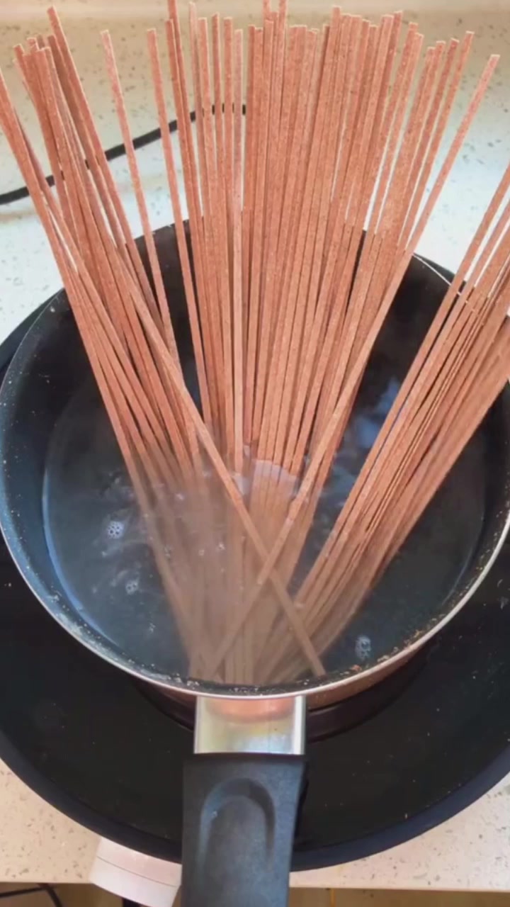 炸鸡好吃吗?你知道二十斤肉有多大吗!