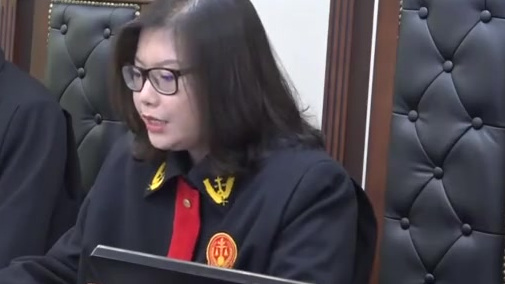 【网购给差评被卖家起诉,法院驳回诉讼】2018年,李某因怀疑自己网购的秋梨膏可能有问题,找