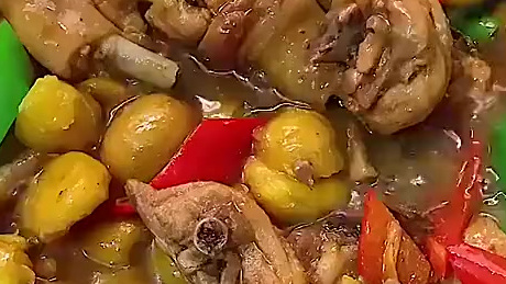 【板栗烧鸡做法】板栗香甜,搭配鸡肉和香菇,味道浓郁,口齿留香,美食get√ (不二食记)