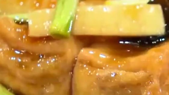 【中国菜到底有多好吃?你最爱的中国菜】从早点摊的丰富多样,到夜市里的饕餮美味,八大菜系、煎