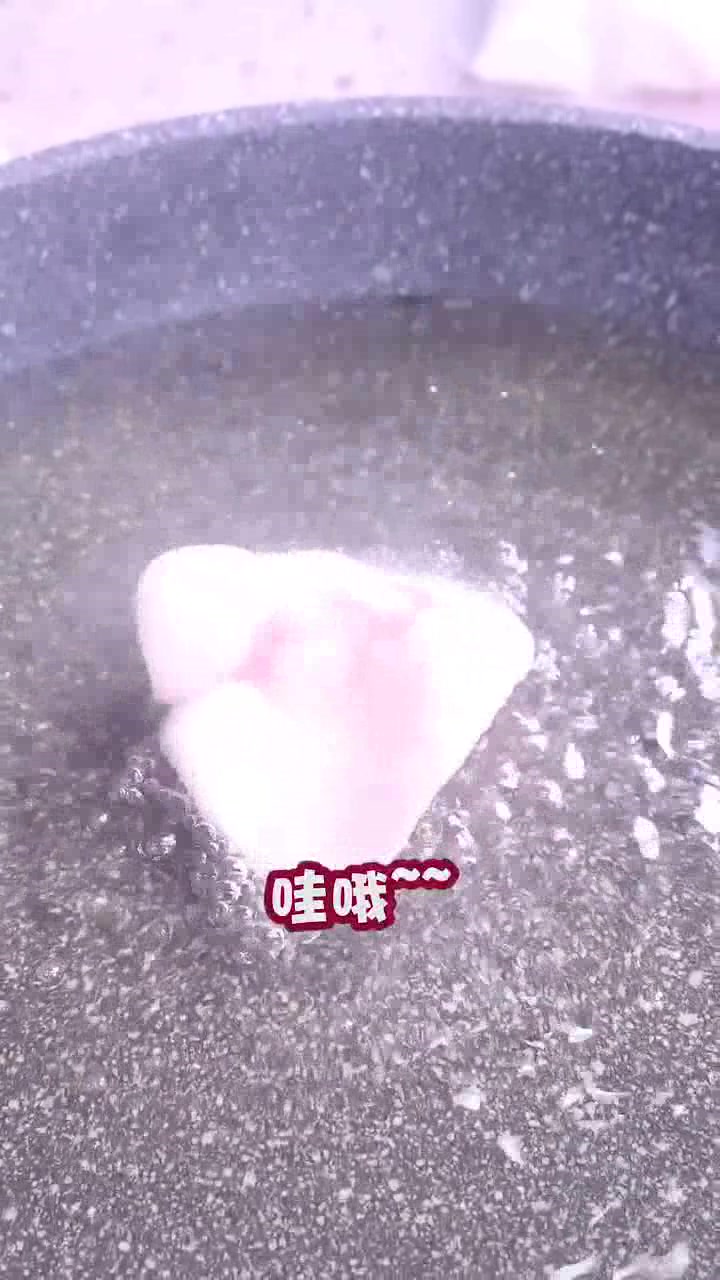你吃过油炸虾片吗?童年的味道!五颜六色,吃着根本停不下来!