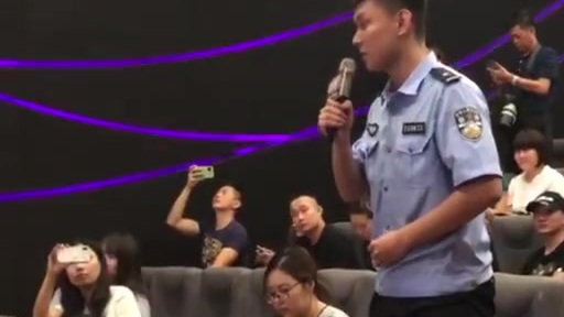 看完电影《中国机长》一位北京边检总站民警分享自己的感受:感动!!感动于影片的真实还原,主创