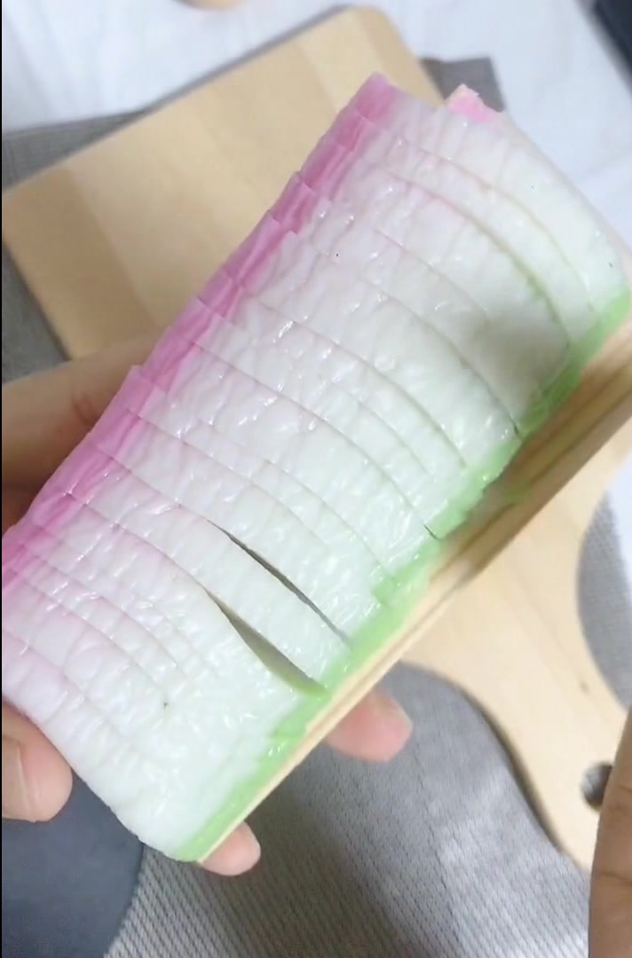 蒸鱼糕,三种颜色,好看又好吃