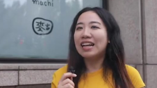 【周杰伦MV奶茶炒到330一杯:来排队的除了黄牛和周董粉丝,还有别人家的男朋友】9月26日