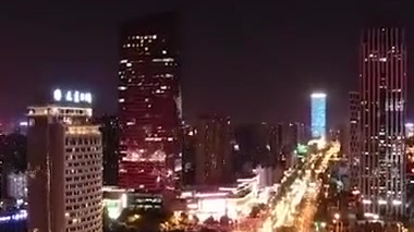 【国庆正式上演!合肥天鹅湖上演灯光秀表白祖国 每晚三个时段】10月1日-7日,合肥天鹅湖灯
