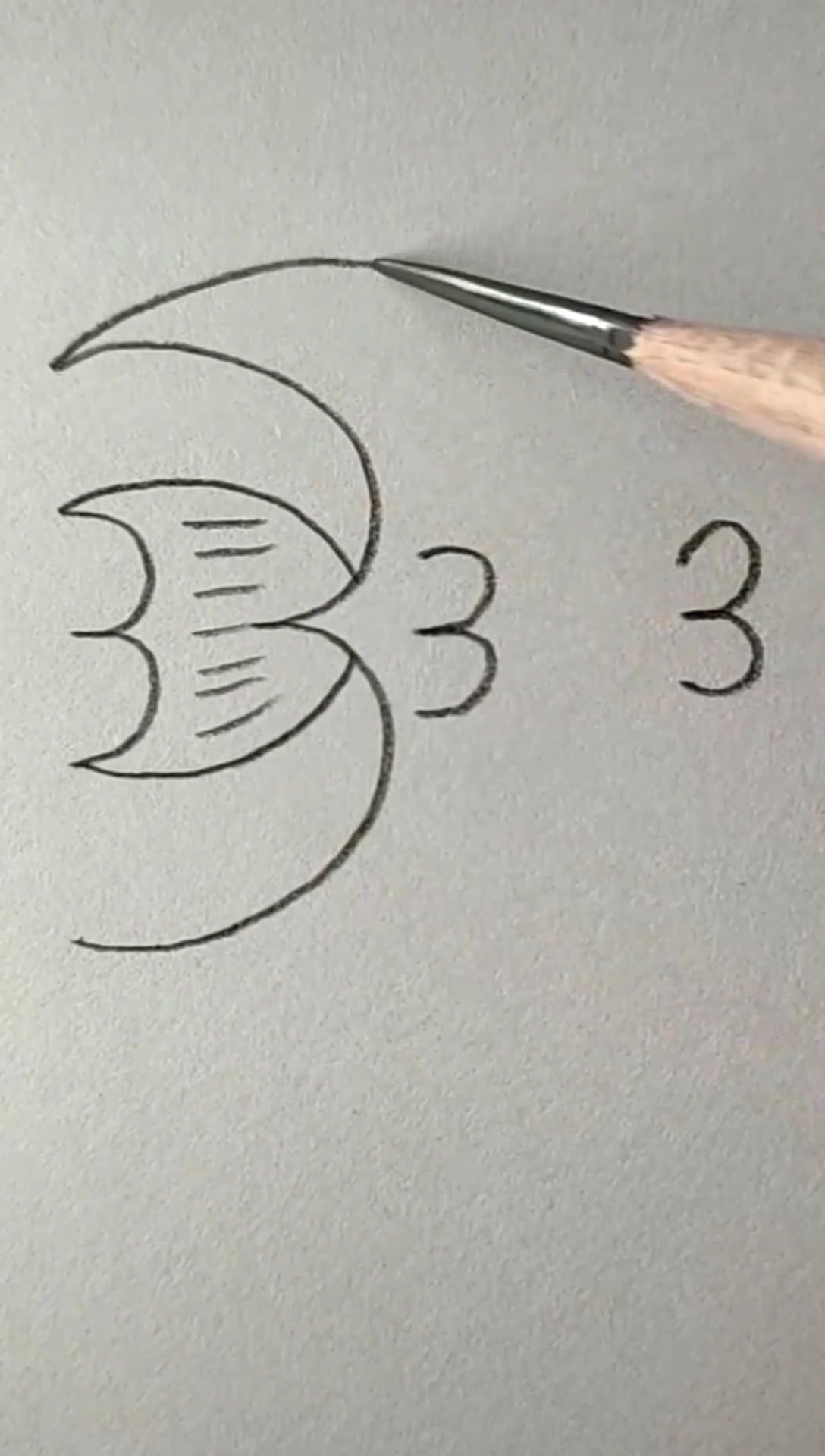 铅笔画热带鱼,四个3就画完,超级简单哟