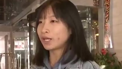 【点外卖旅游打卡新姿势:上海徐家汇游客点超万份生煎外卖】特色饭店排队太长不愿意等?夜宵吃太