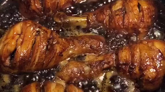 电饭煲也可以做出好吃的奥尔良鸡腿,快来试试吧!