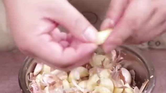 【万能蒜蓉酱 爱吃的同学速速马住】蒜蓉娃娃菜、蒜蓉金针菇、蒜蓉茄子、蒜蓉粉丝扇贝……爱吃的