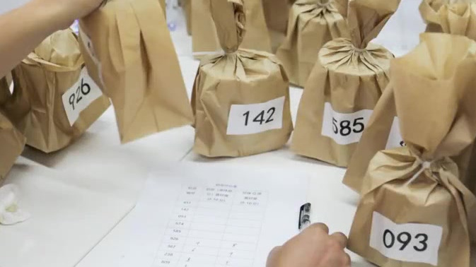 【喝了奶茶后睡不着?喜茶等10款珍珠奶茶检出咖啡因 】 近日,深圳市光明区消费者委员会开展