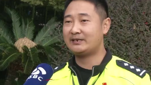 【男子事故后否认酒驾:我吃了两斤酒心巧克力!民警一听都乐了】近日,江苏昆山交警在接到一起交