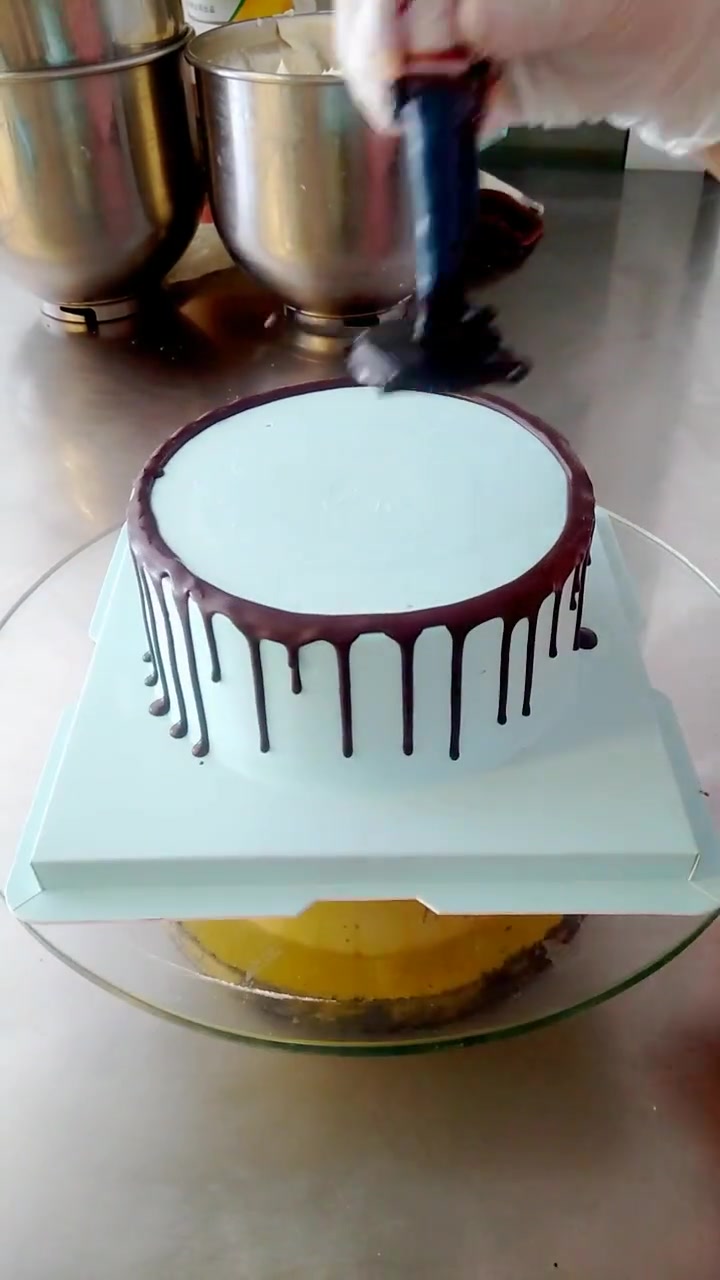吃鸡主题蛋糕来袭,确认过过程,最喜欢的还是巧克力果酱淋面
