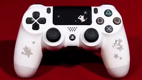 《女神异闻录5 皇家版》PS4限定主机套装于今天发售,一共3种款式,其中 PS4 Pro 