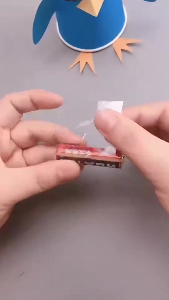 巧用一次性杯子,手工DIY奔跑的企鹅