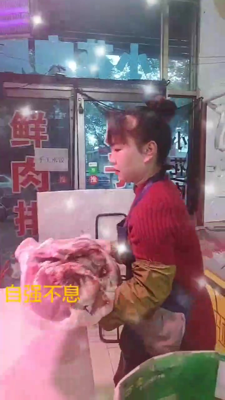猪肉涨价以后,猪肉摊变成了这样!这一波操作,太疯狂了!