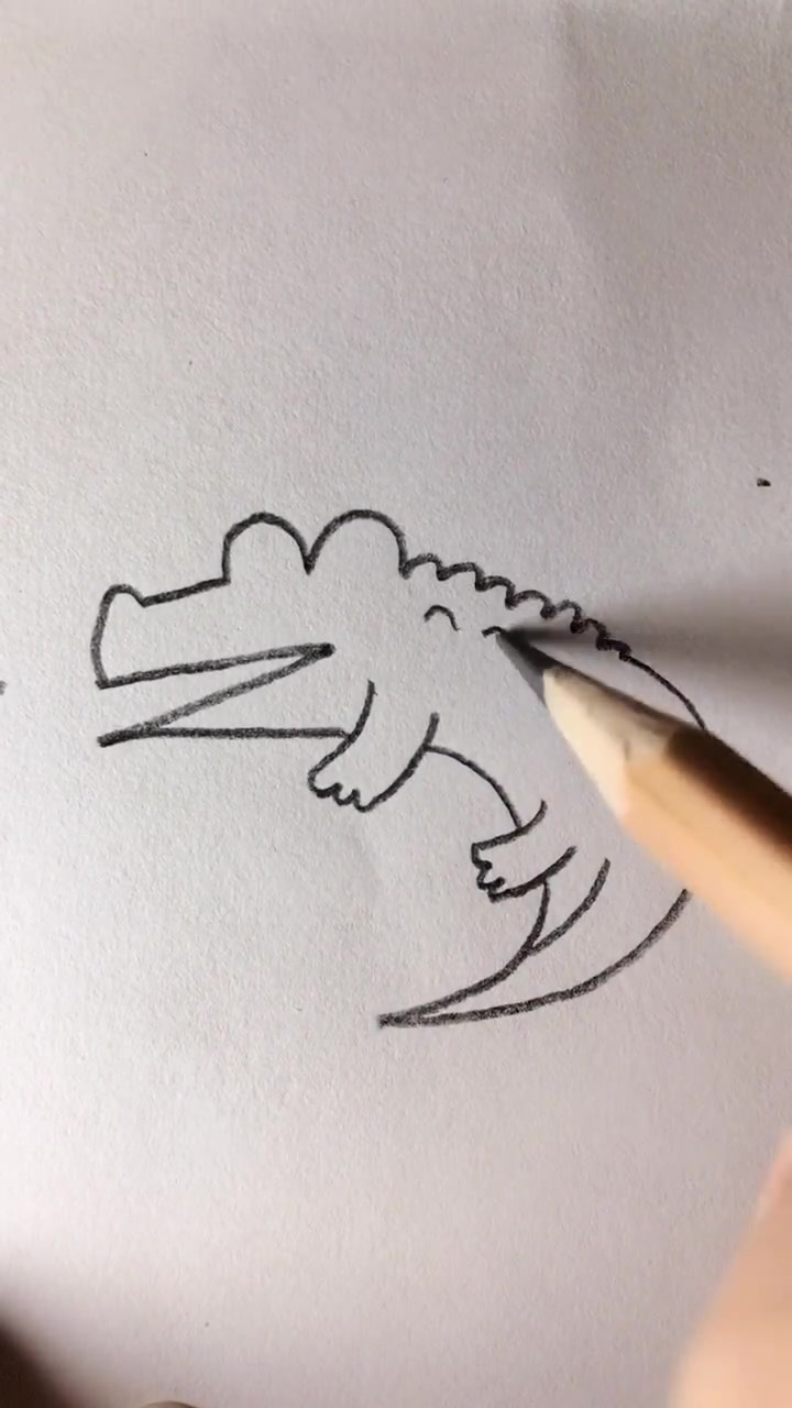 超级简单的小鳄鱼简笔画,真是太适合手残当了,分分钟学会