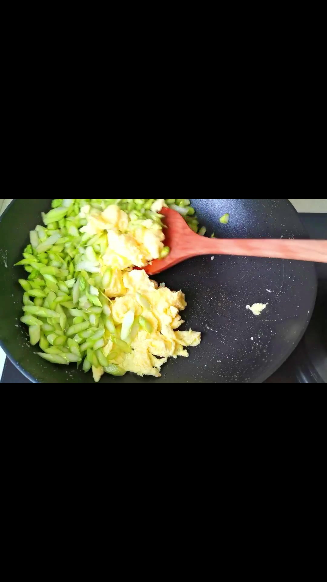 一切皆可炒,去年的剩饭怎么处理。