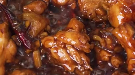 袁隆平团队长江中游双季稻产量新高:亩产达到1365公斤!比普通双季稻高产区增产约30%。为