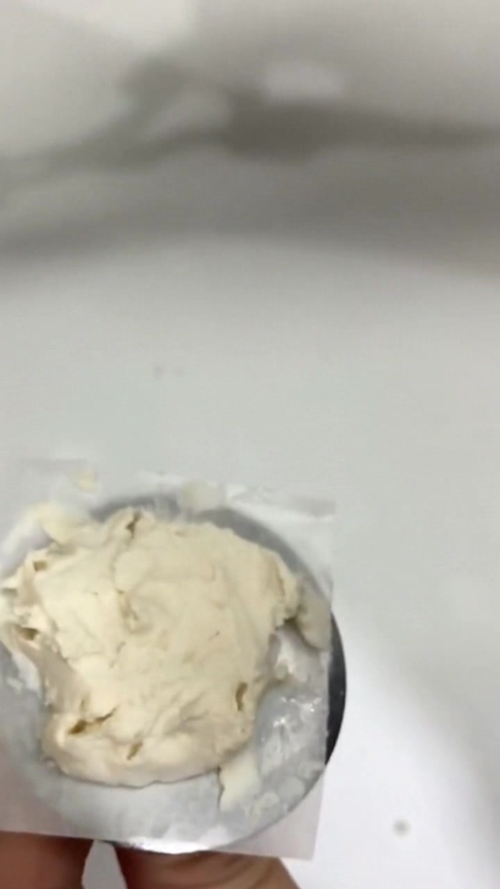 简约素净的韩式豆沙裱花蛋糕,主要难点在玫瑰花的制作,成品超美