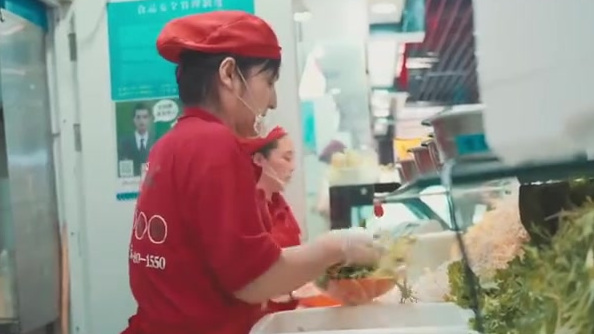 【东北人吃麻辣烫都要加冷面!小伙改良出东北口味麻辣烫:就算不加辣也得加冷面】吉林长春,王磊