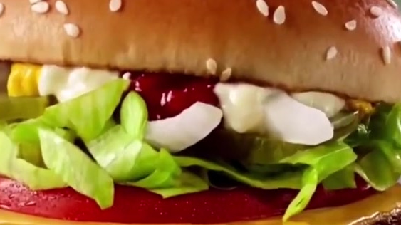 【瑞银:若麦当劳在美推出人造肉汉堡每年可卖2.5亿个】 12月11日,据新浪网援引瑞银的行