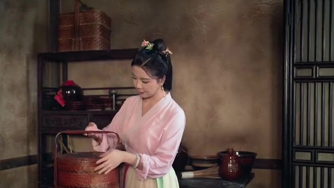记得最初发布视频时, 大家都称呼我为“正经厨娘”,其实早在宋代厨娘就是一个很正经的职业了。