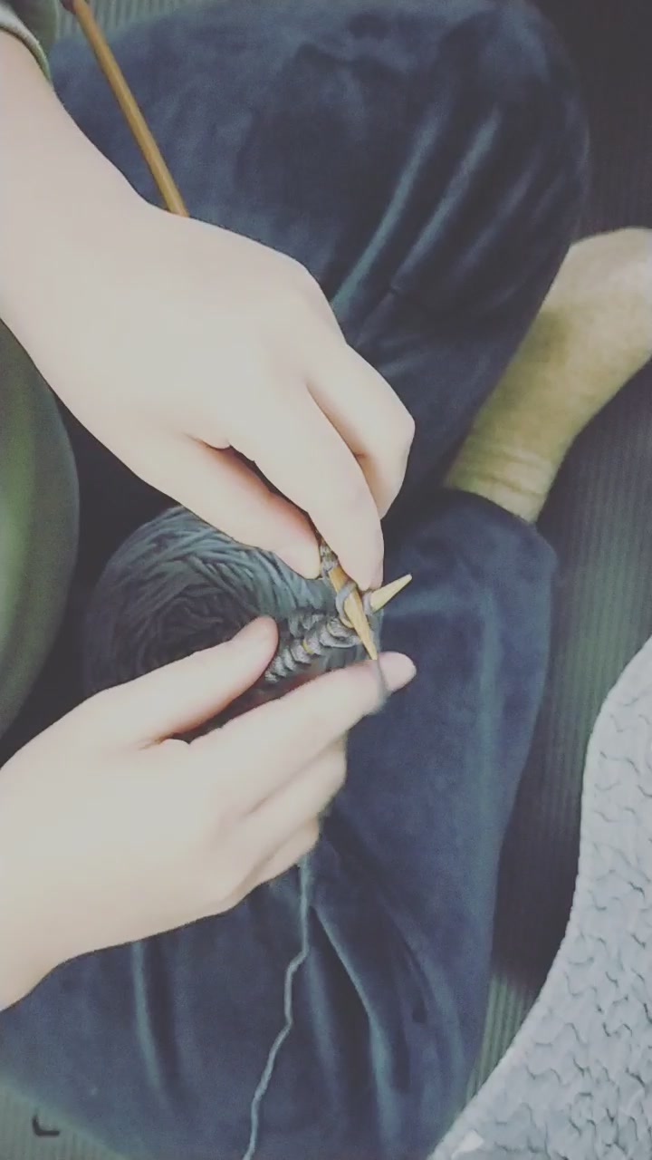 鱼骨针样式围巾第二排织法教程慢速度视频