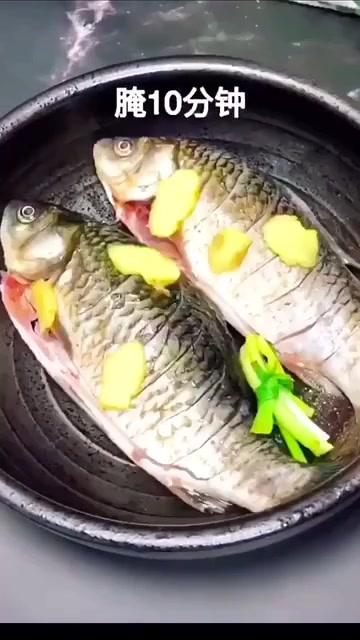 鲜美的鲫鱼豆腐汤