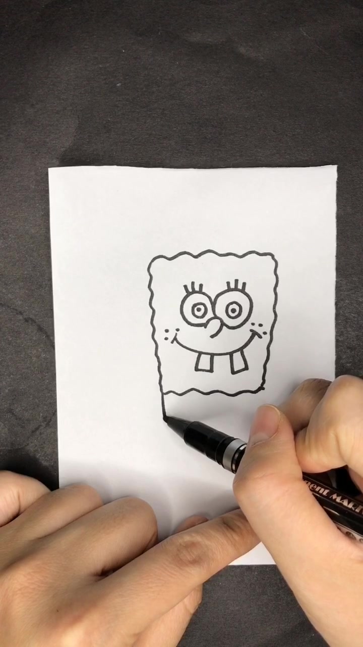 大板牙的海绵宝宝的画法