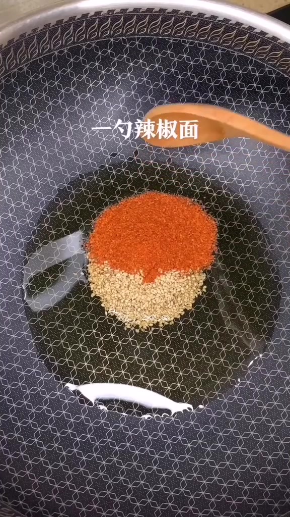 如果您不太会做菜,香辣鸡翅一定要试一试!好吃又好看