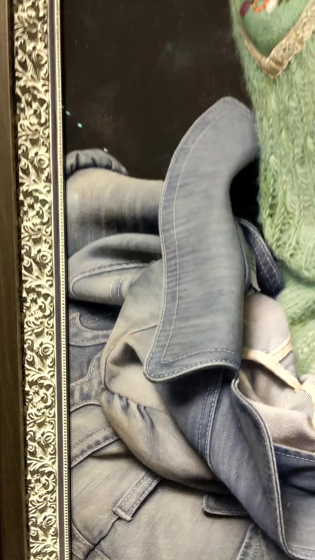 冷军油画作品《小姜》以7015万成交,原作近距离欣赏