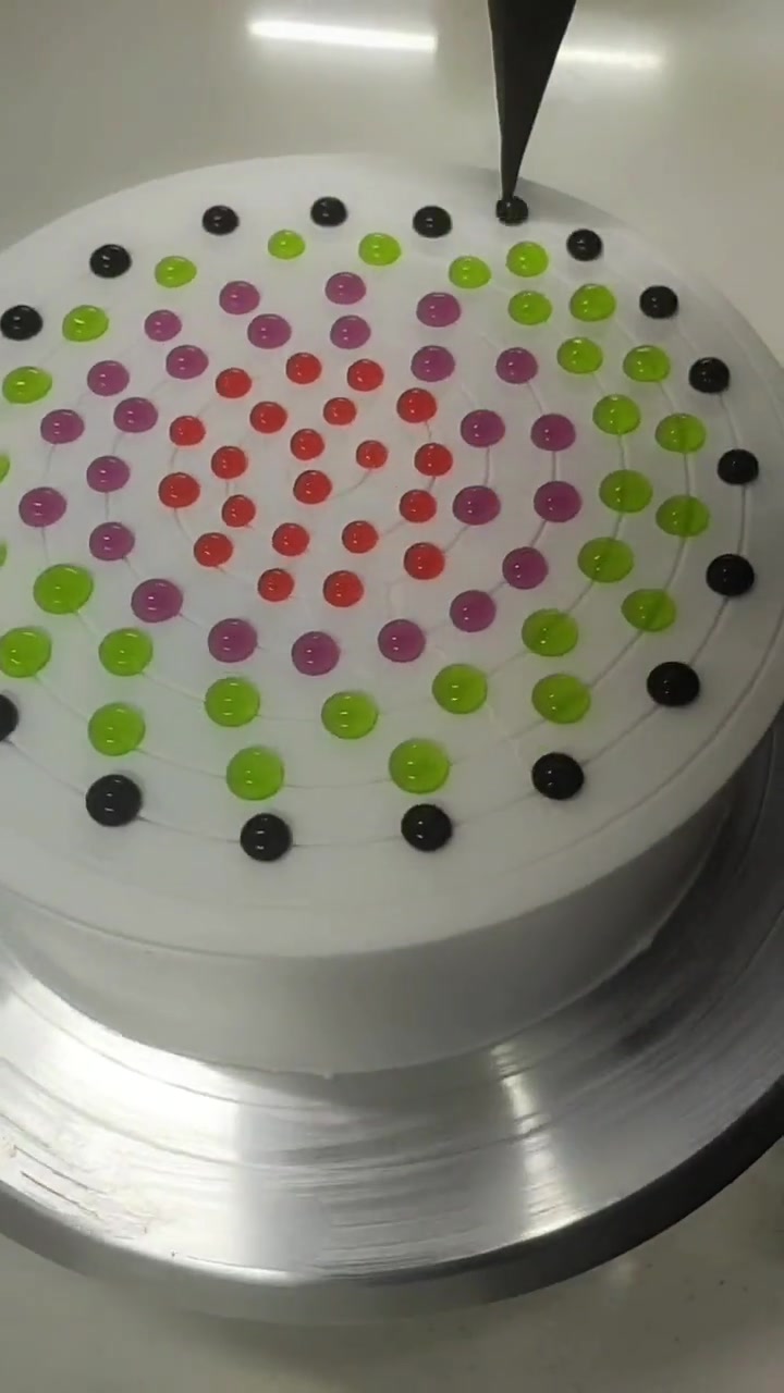 现在流行的果酱蛋糕,原来是这样做出来的,密集症就别看了!