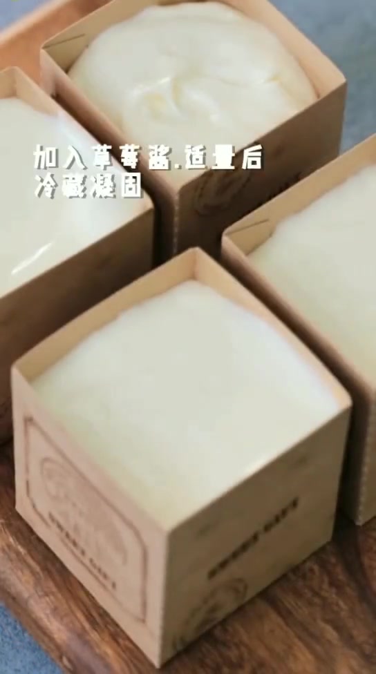 不缺颜值,时尚高档,水果芝士蛋糕