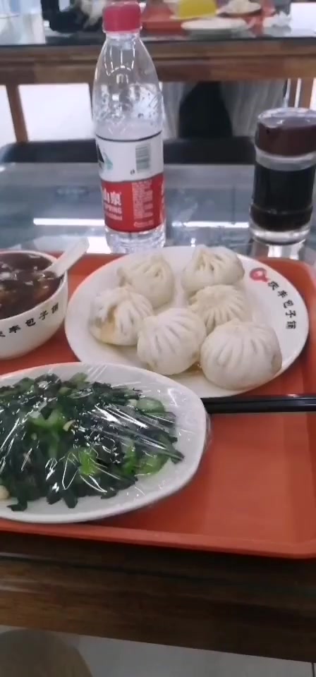 包子、炒猪肝,这就是地道的庆丰包子