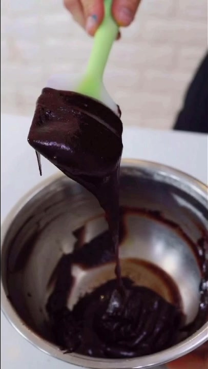 红丝绒 ,为了这个蛋糕配方,后来引起名声大噪