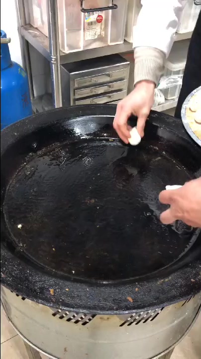 牛肉粉丝馅水煎包