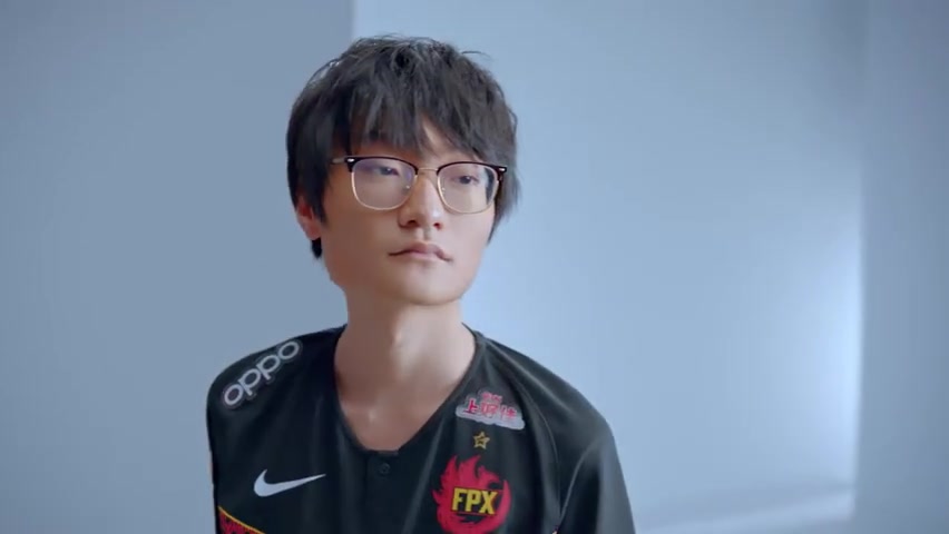 2020LPL比赛开始了!iG VS FPX这场揭幕战,大家怎么看?鲨鱼娘已经准备好零食饮