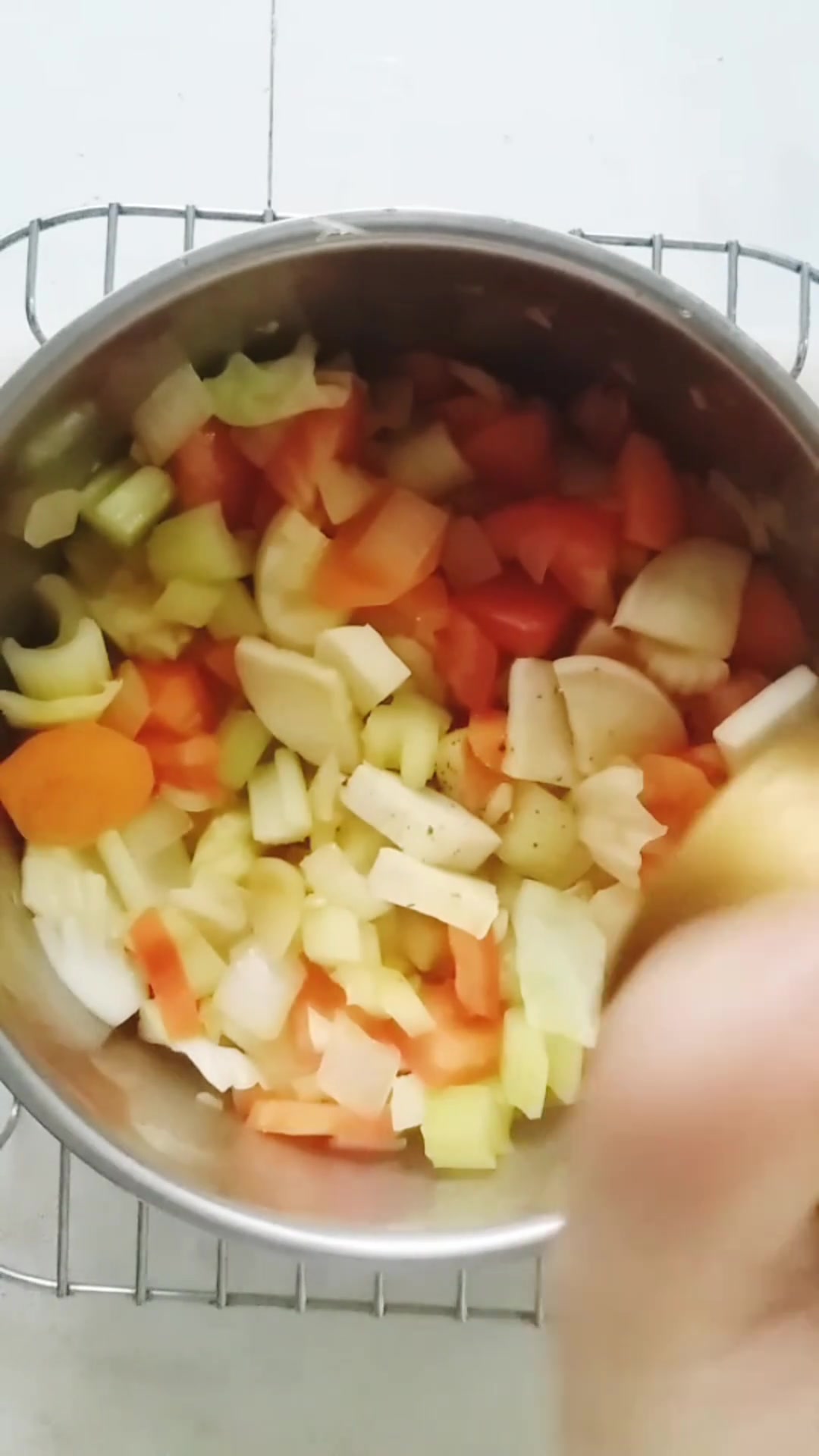 养生蔬菜汤的做法