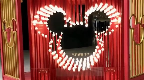 #新年味# 鼠年,迪士尼米老鼠空降无锡,大家还不快去打卡! 