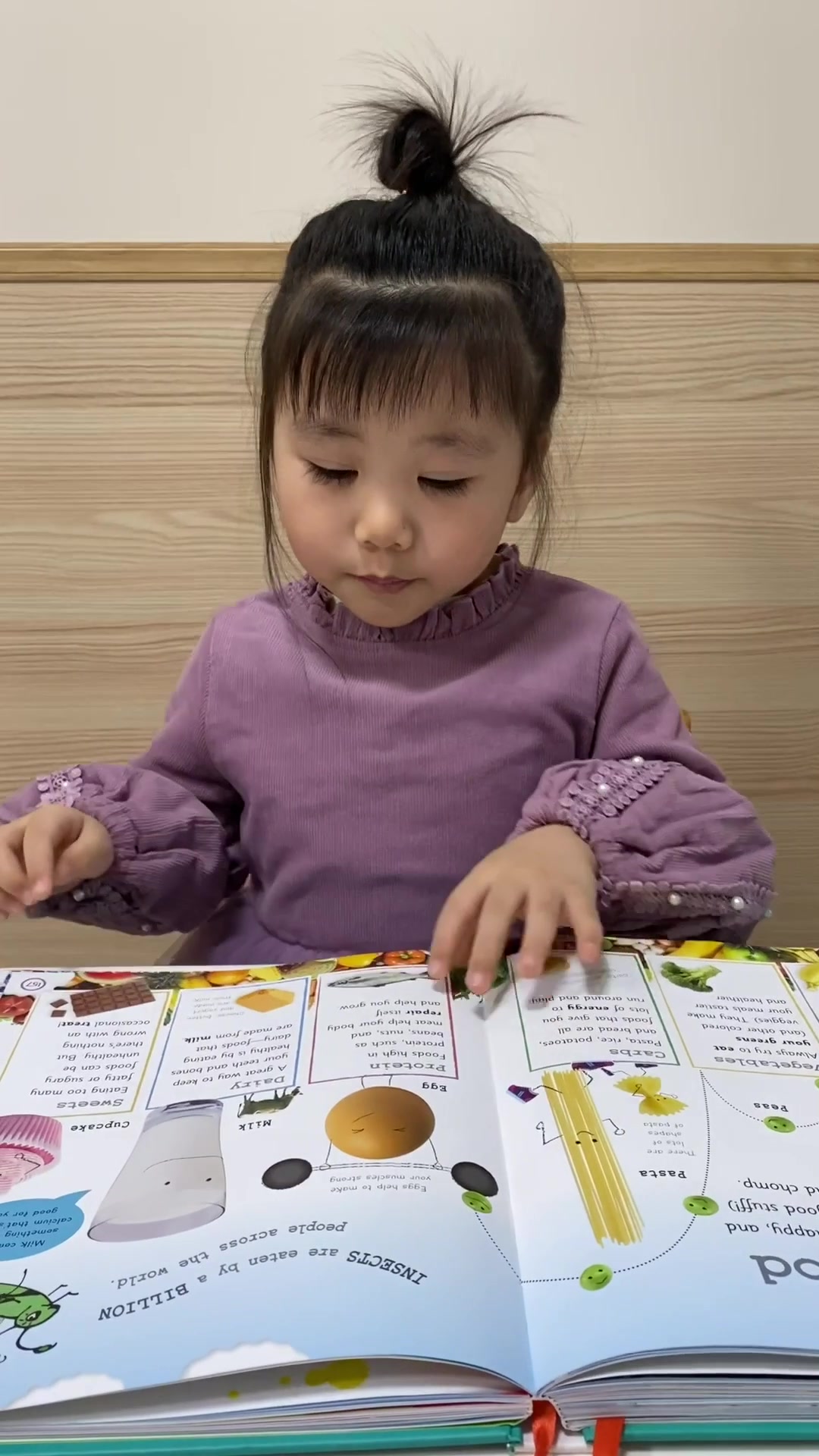 鲸鱼外教培优:快来跟着鲸鱼小班的小萌宝一起读英语绘本