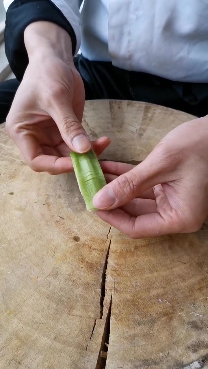 高手在民间,能把小青菜切成这样,我是彻底服了!