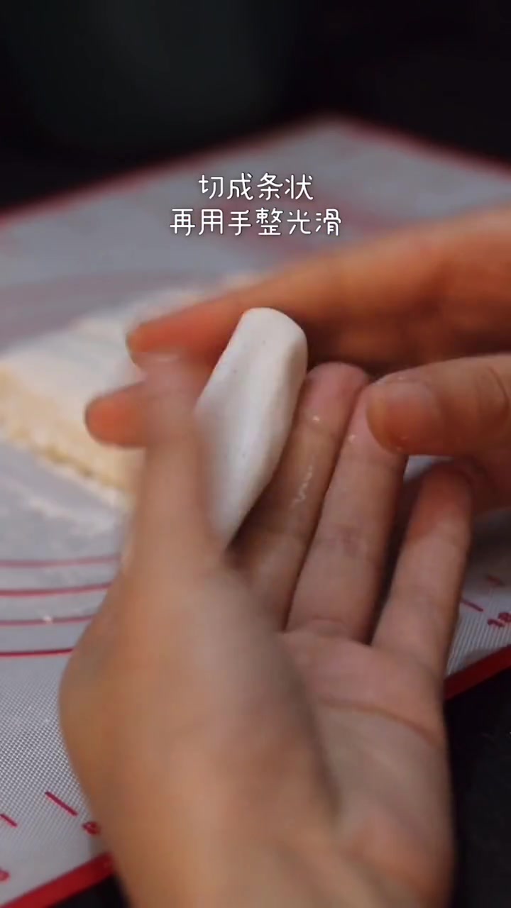 点心师傅分享的红糖糍粑做法过程,你们觉得怎么样?