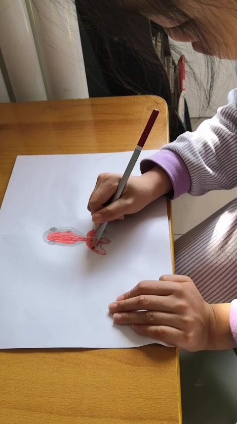 几笔画出～灵动小鱼!